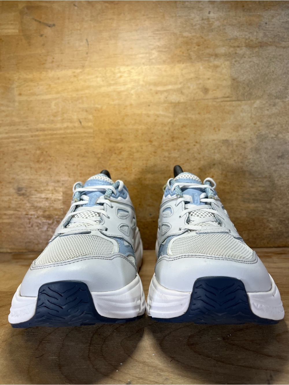 Hoka One One Clifton L Womens Size 9.5 Lifestyle Shoes Sneakers White Gray - Picture 2 of 12